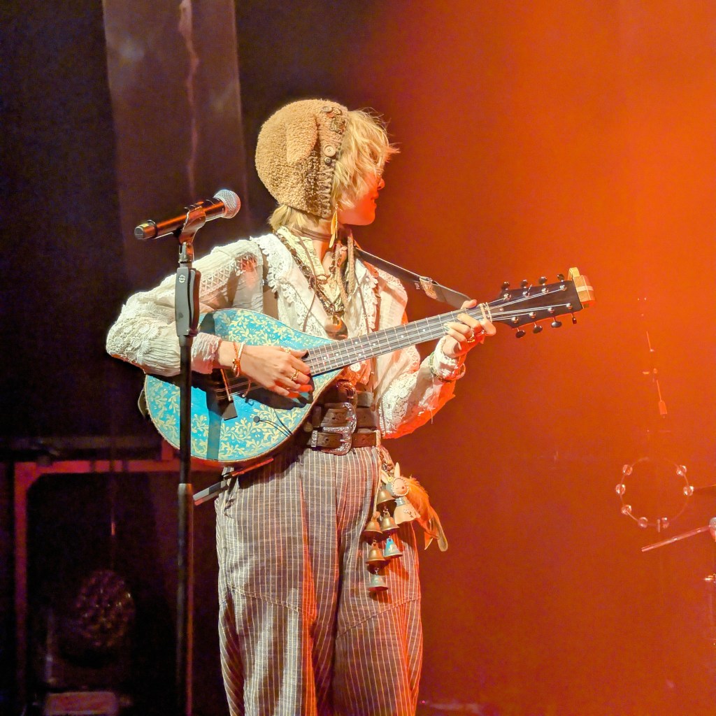 Yaelokre opening for AURORA in Manila